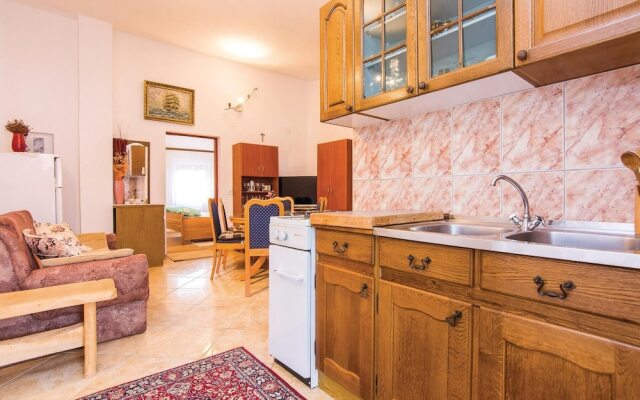 Stunning Apartment in Vir With 2 Bedrooms and Wifi
