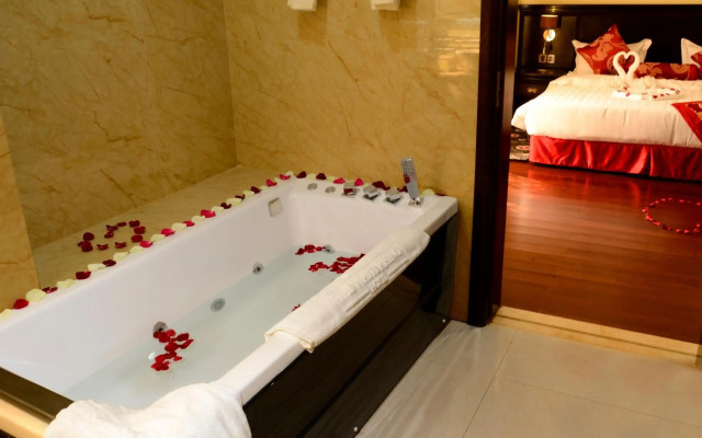 The White Rhino Hotel