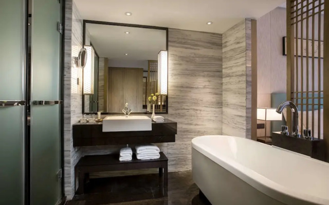 Ramada Zhenjiang City Center