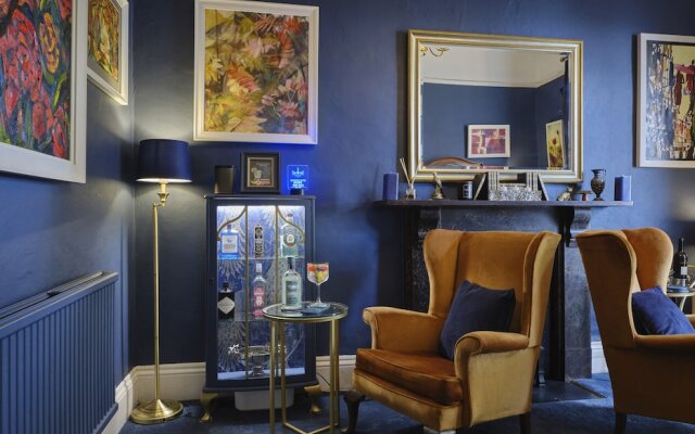 Highcliffe House