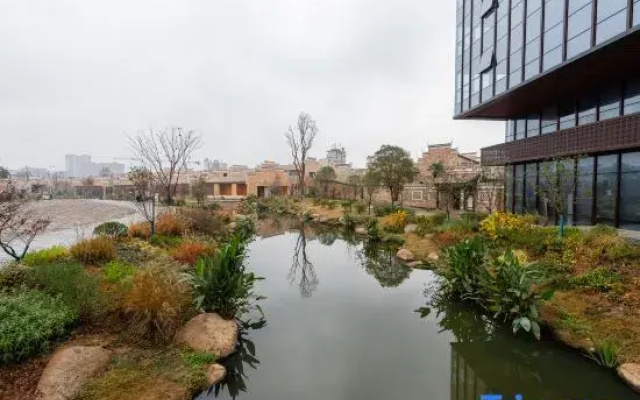 Wanzai Shanshui Yinbin Hotel