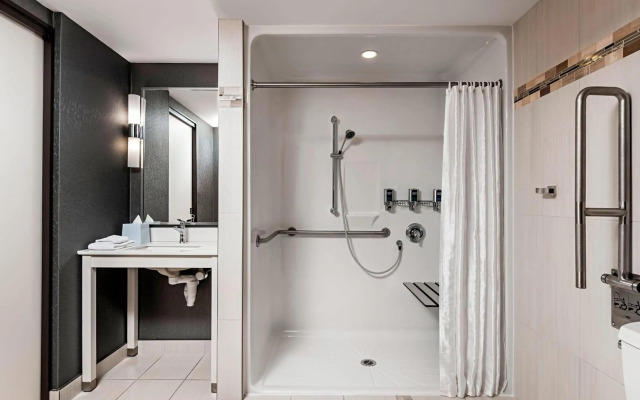 Four Points by Sheraton London