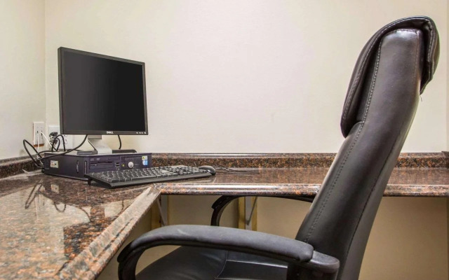 Surestay By Best Western Obetz Rickenbacker Airport