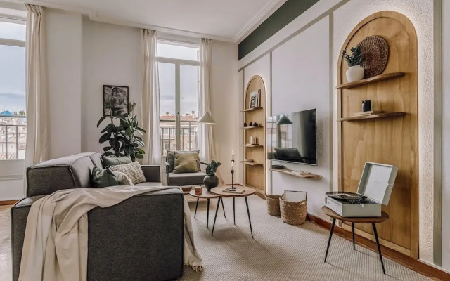 Chich - 2 Bedrooms and Balcony in Palacio