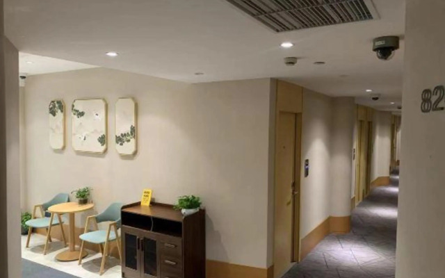 JITING HOTEL  SHANGHAI WAITAN EAST NANJING ROAD  Subway Station Branch