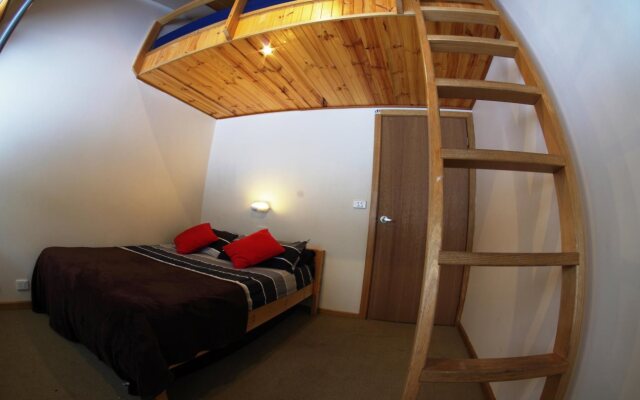 Sugarbush Lodge & Apartments