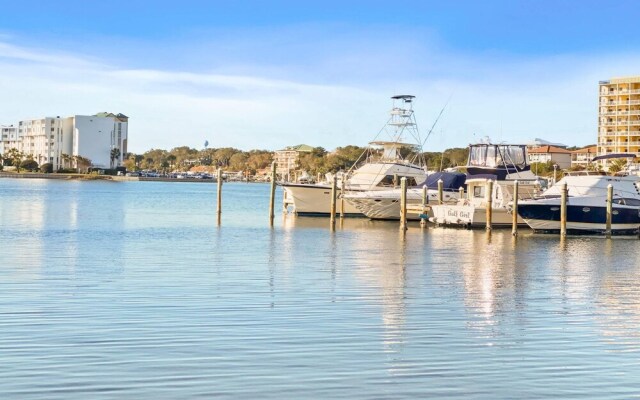 Sandpiper Cove #9215 by Destin Getaways