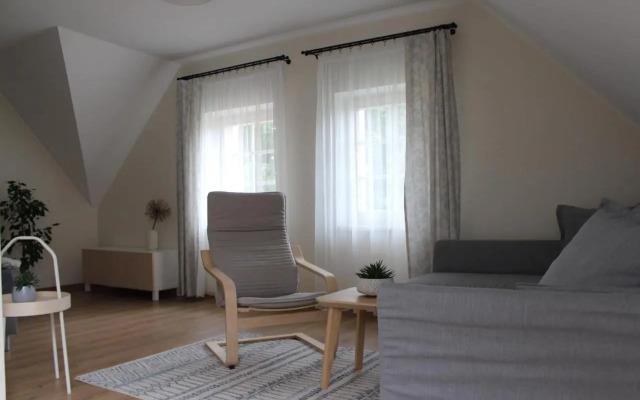 Mono House