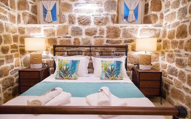 Lithos Residence Poros