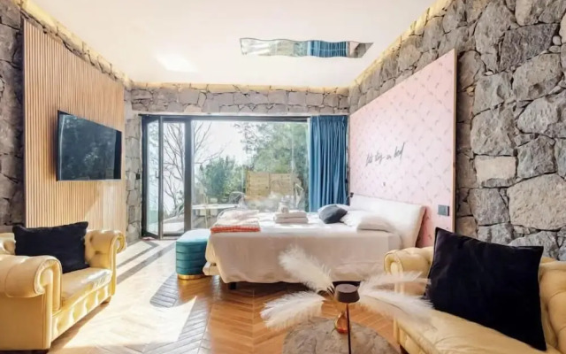 Dolce Lava - Natural Luxury Experience