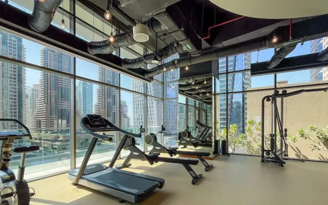 LUX The Marina Gate Sea View Suite 2