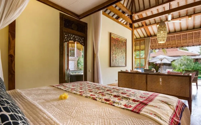 Villa Desa Roro Dua by Villa Finder – Guest Rooms – Kerobokan Kelod