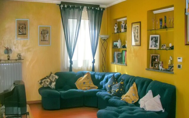 Apartment With 2 Bedrooms in Nichelino, With Wonderful Mountain View,