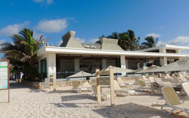 Aldea Thai by Ocean Front