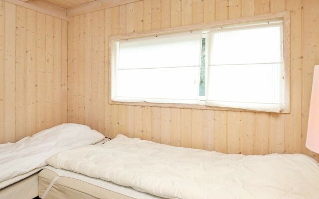 Attractive Holiday Home in Asperup With Roofed Terrace