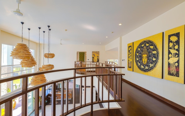 Luxury Mansion 6 BR on Golf Course JB