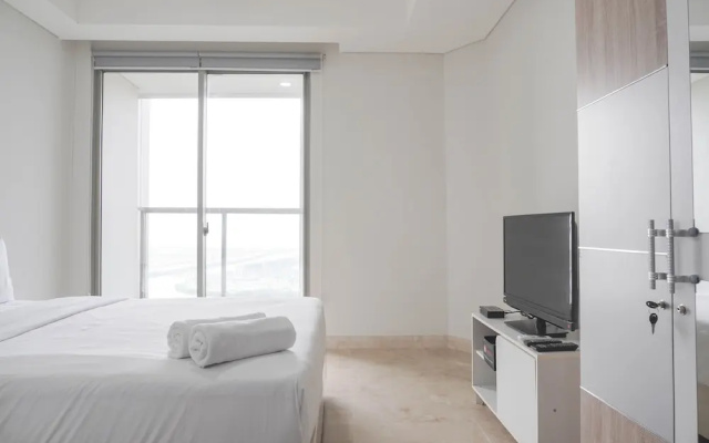 Best Choice And Strategic Studio At Gold Coast Apartment Near Pik – Guest Rooms – Jakarta