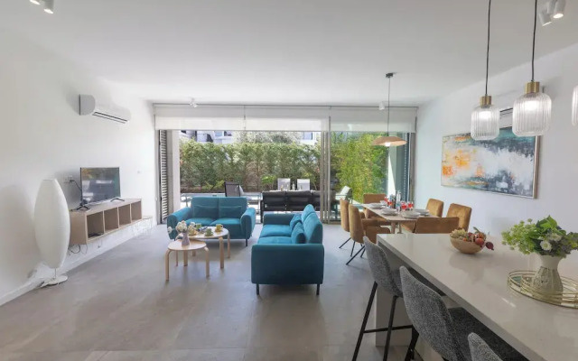 Protaras Azure Villa Azv15