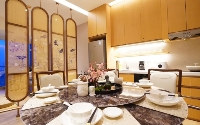 Interact China Fine Condo - Novotown