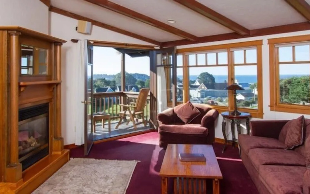 Mendocino View West