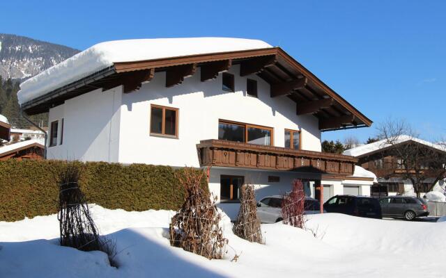 Large Apartment in Fieberbrunn With Sauna