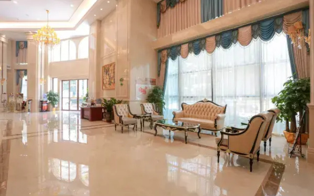 Vienna International Hotel