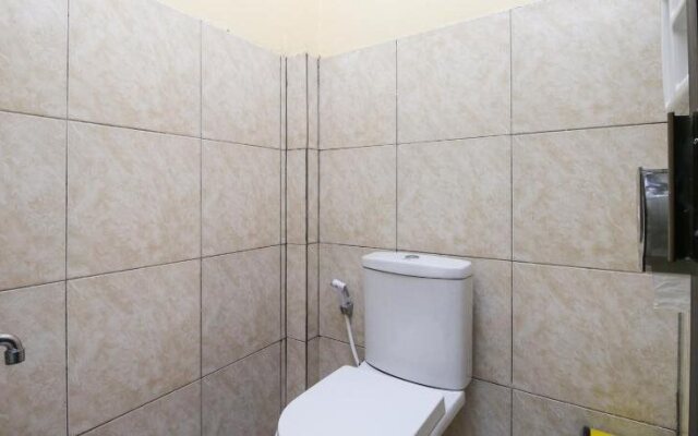 Airy Eco Syariah  Manunggal Kebonsari Blok B 9 Surabaya