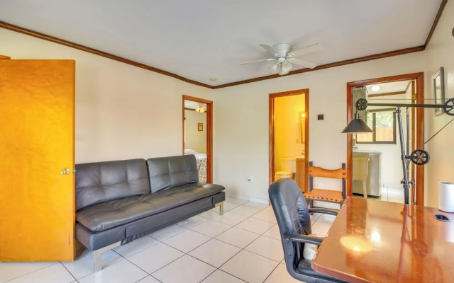 Group-friendly Miami Getaway 2 Mi to FIU