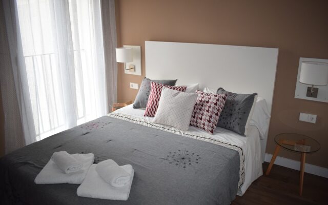 La Perla Apartments