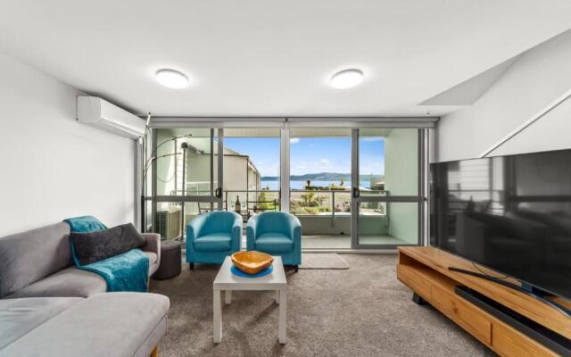 Lakeside Delight - Two Mile Bay Holiday Apartment