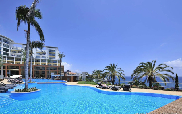 Pestana Promenade Ocean Resort Hotel