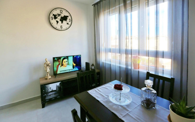 Novi studio apartman Emda u centru Splita, private parking