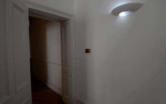 Beautiful 2-bed Flat in London