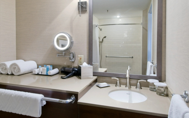 Saint John Harbourfront Hotel