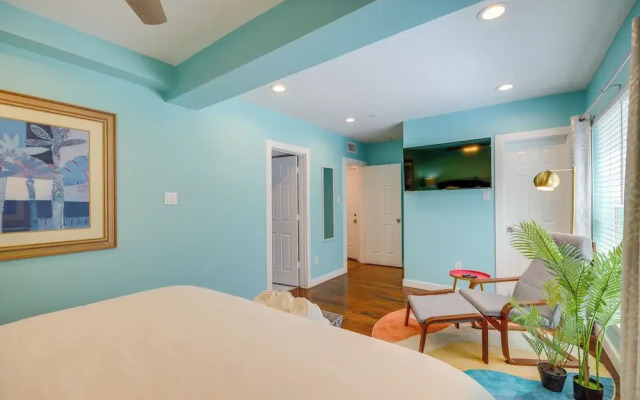 Central Houston Apartment w/ Furnished Patio!