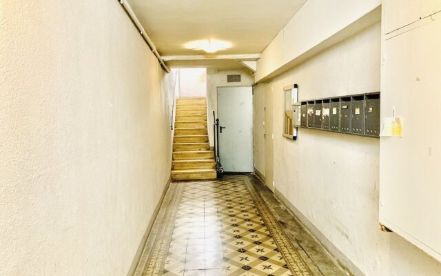 Couronne Studio