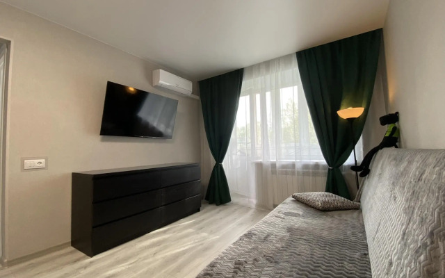 Апартаменты на Геройской 1