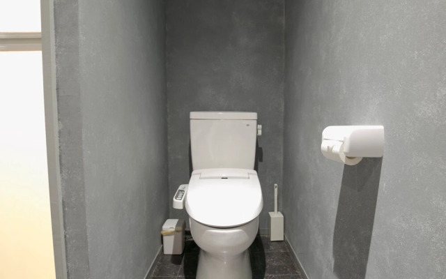 Hakata apartment 2H