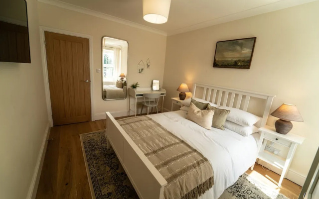 Foundry Farm House