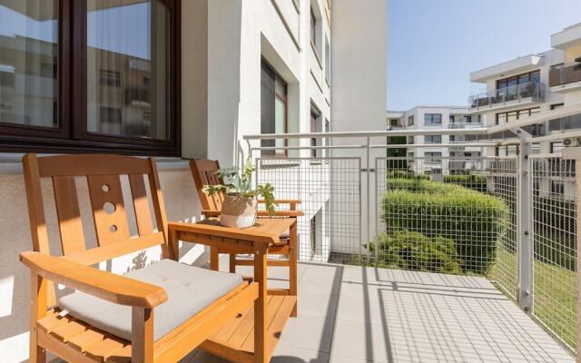 Apartment for 3 Guests Warsaw by Renters