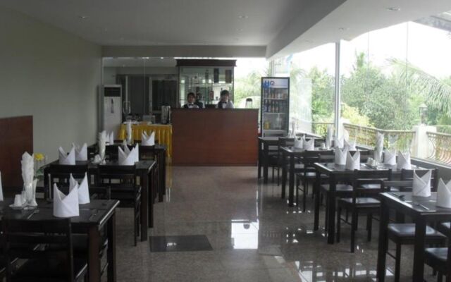 Yangon Airport Hotel