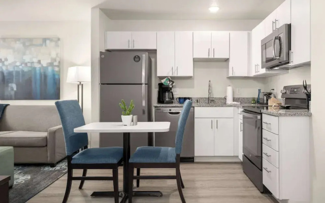 WaterWalk Extended Stay by Wyndham Minneapolis - Plymouth