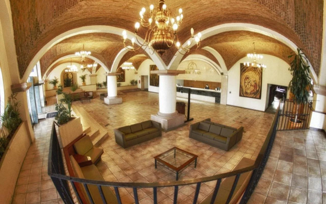 Gran Plaza Hotel & Convention Center