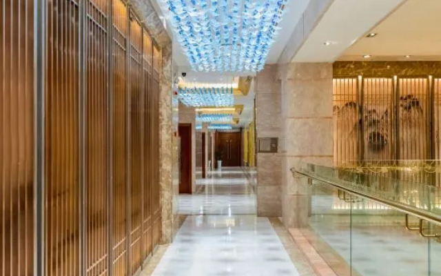Yangzi International Hotel