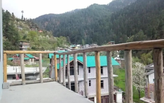 Jibhi Cottage