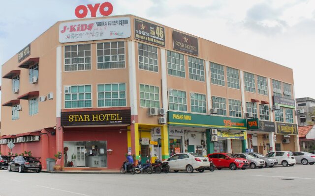 OYO 90035 Star Hotel