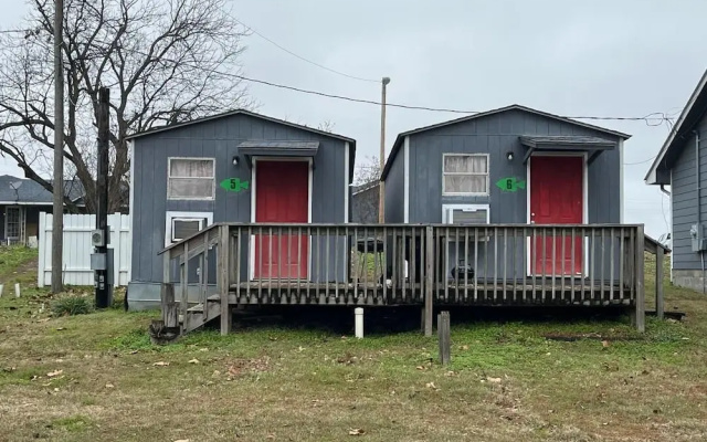 Roy's Cabins & Campgrounds