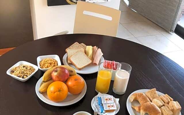 Kube Apartments Express