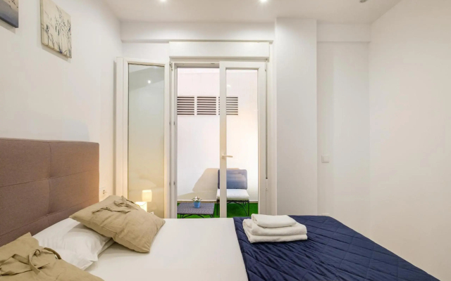BRAND NEW apartment with private open-air space
