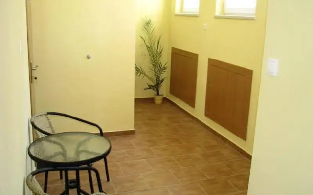 Hostel4u